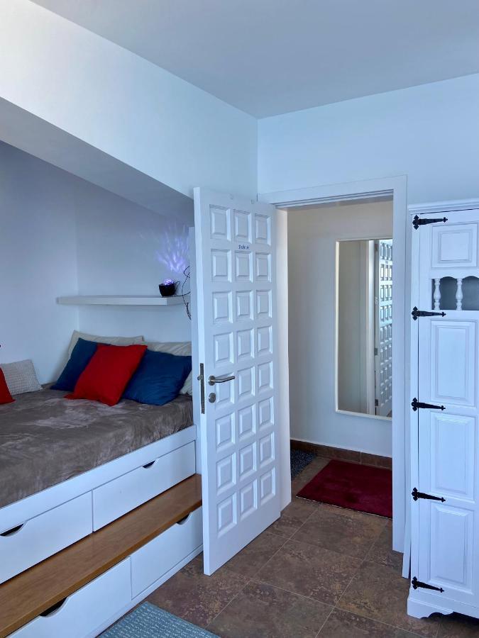 Villa Oasis La Paz - Pelinor Studio - Adults Only Пуерто де ла Крус Екстериор снимка