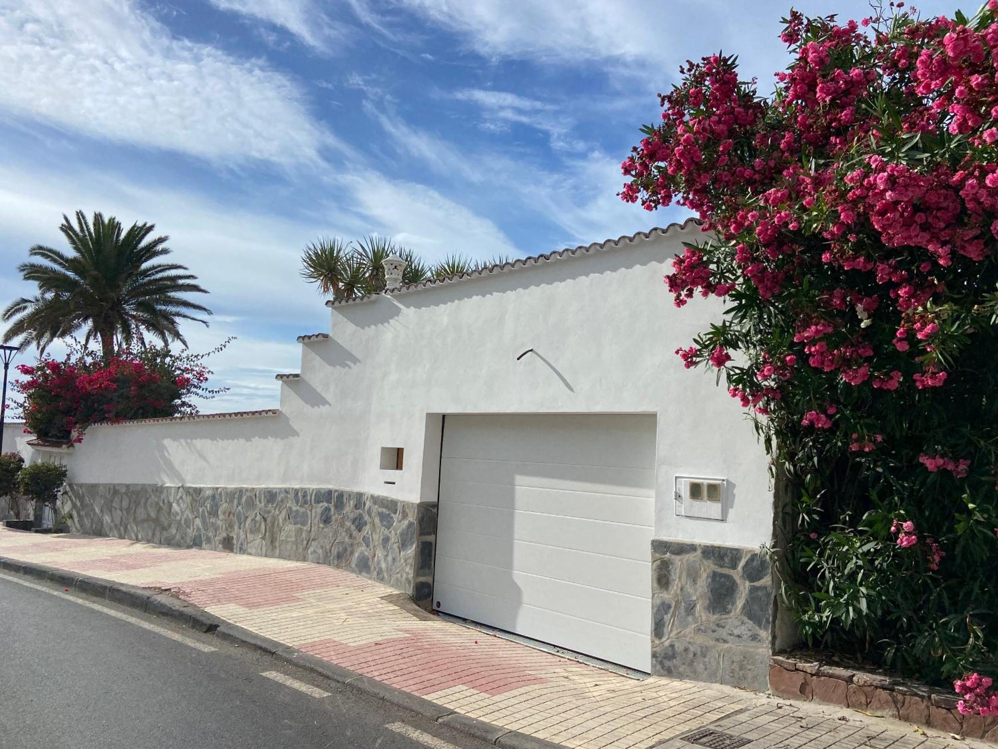 Villa Oasis La Paz - Pelinor Studio - Adults Only Пуерто де ла Крус Екстериор снимка